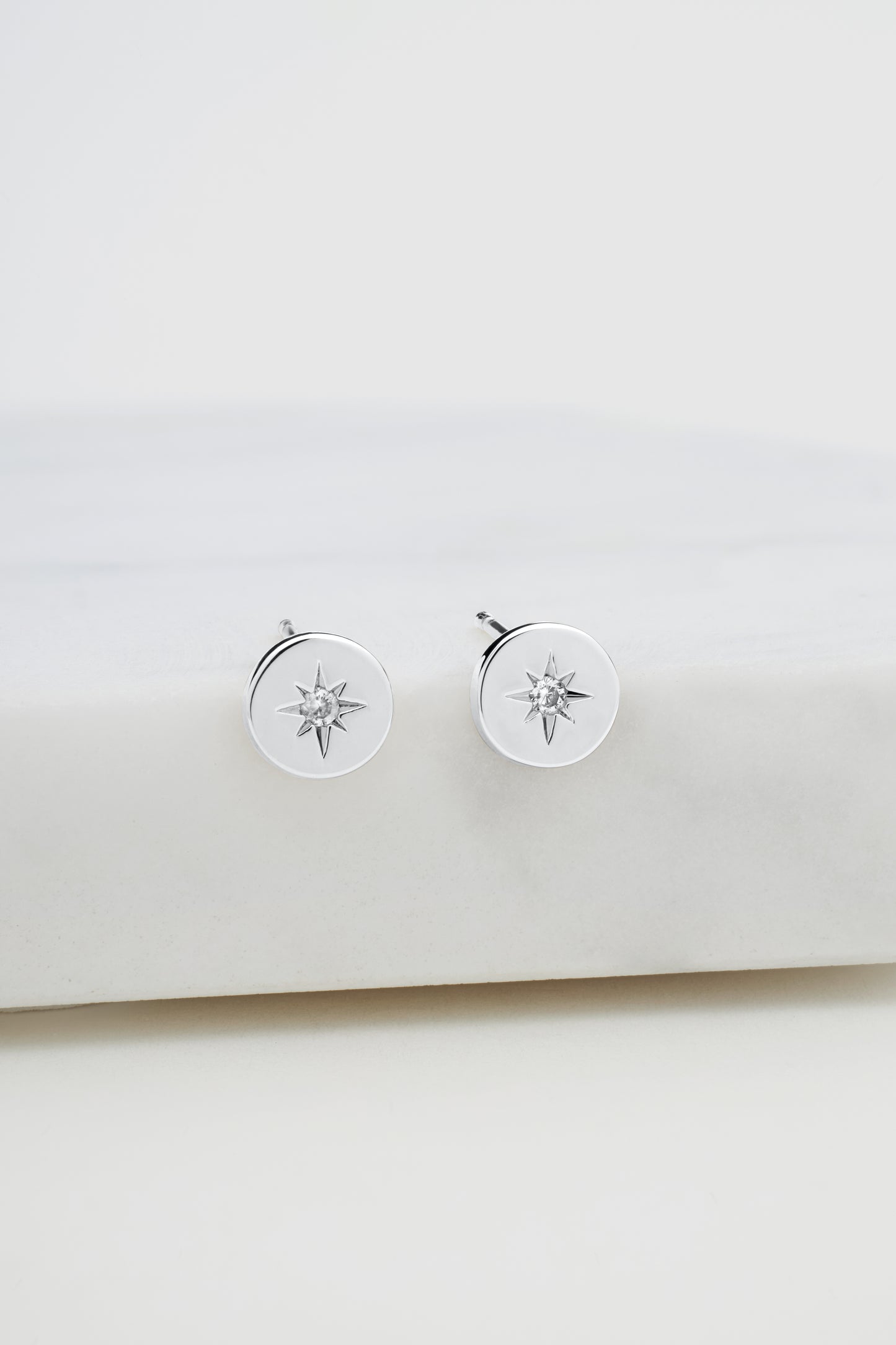Crystal Disk Stud Earring (925 Sterling Silver)
