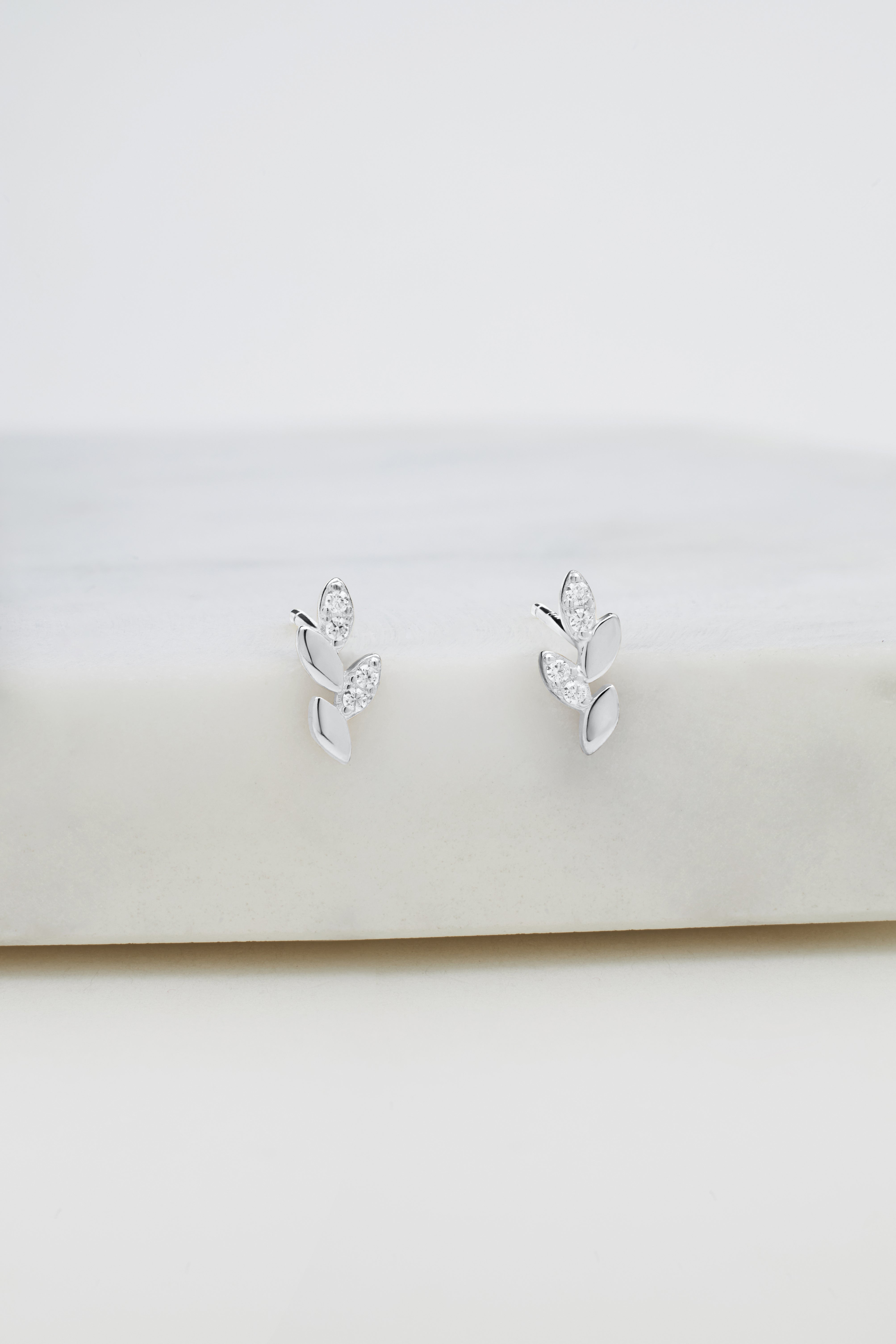Crystal Leaf Stud Earring (925 Sterling Silver)