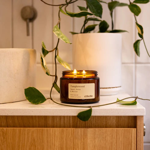 Etikette Candle - TANGLEWOOD (Sweet Honey & Myrtle)