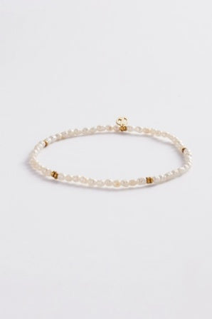 Fine Pearl Bracelet