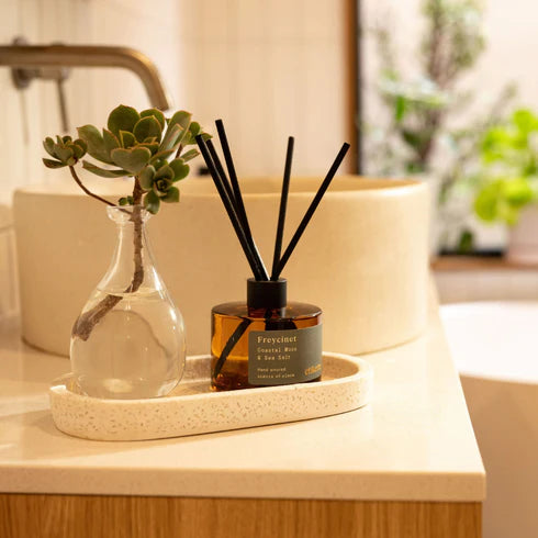 Etikette Room Diffuser - FREYCINCT (Summer Melon & Illawarra Plum)