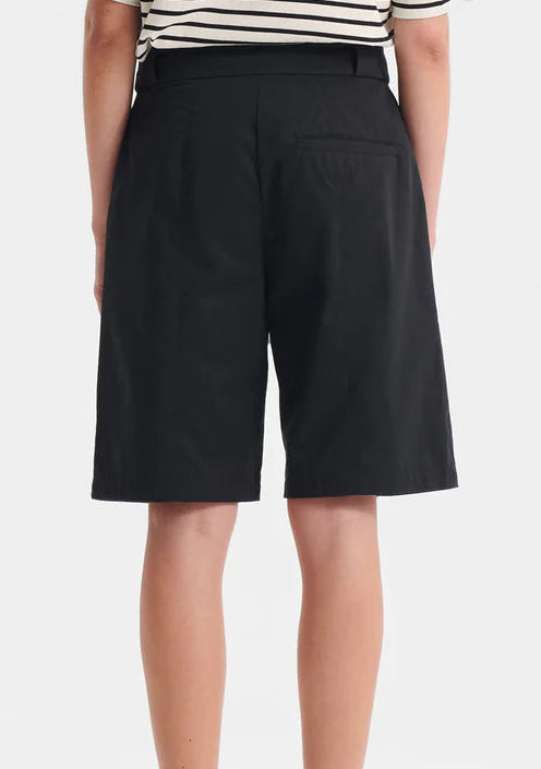 Hugo Bermuda Short