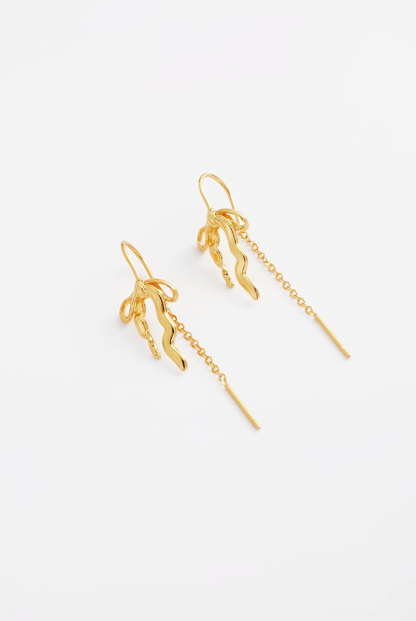 Lila Thread Earring
