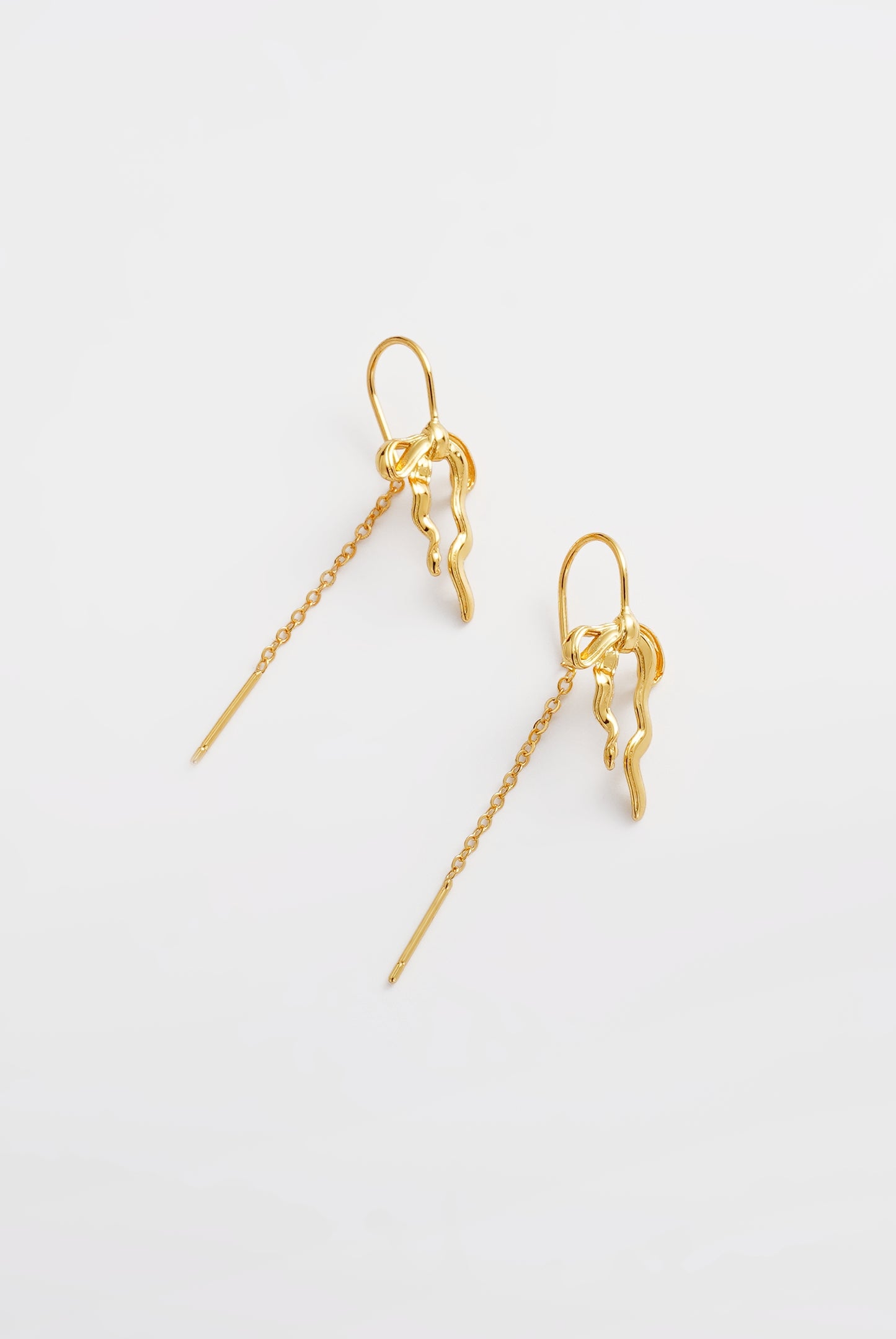 Lila Thread Earring
