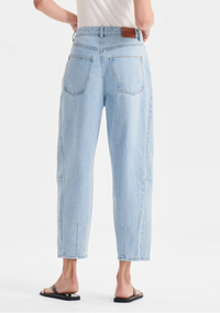 Hudson Barrel Denim Jean