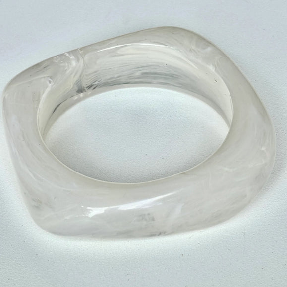 Rita Resin Chunky Bangle