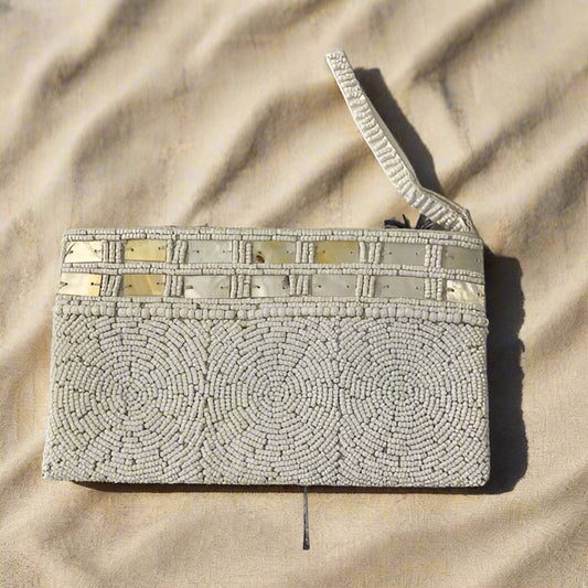 Beaded Wristlet Purse (White/Shell)
